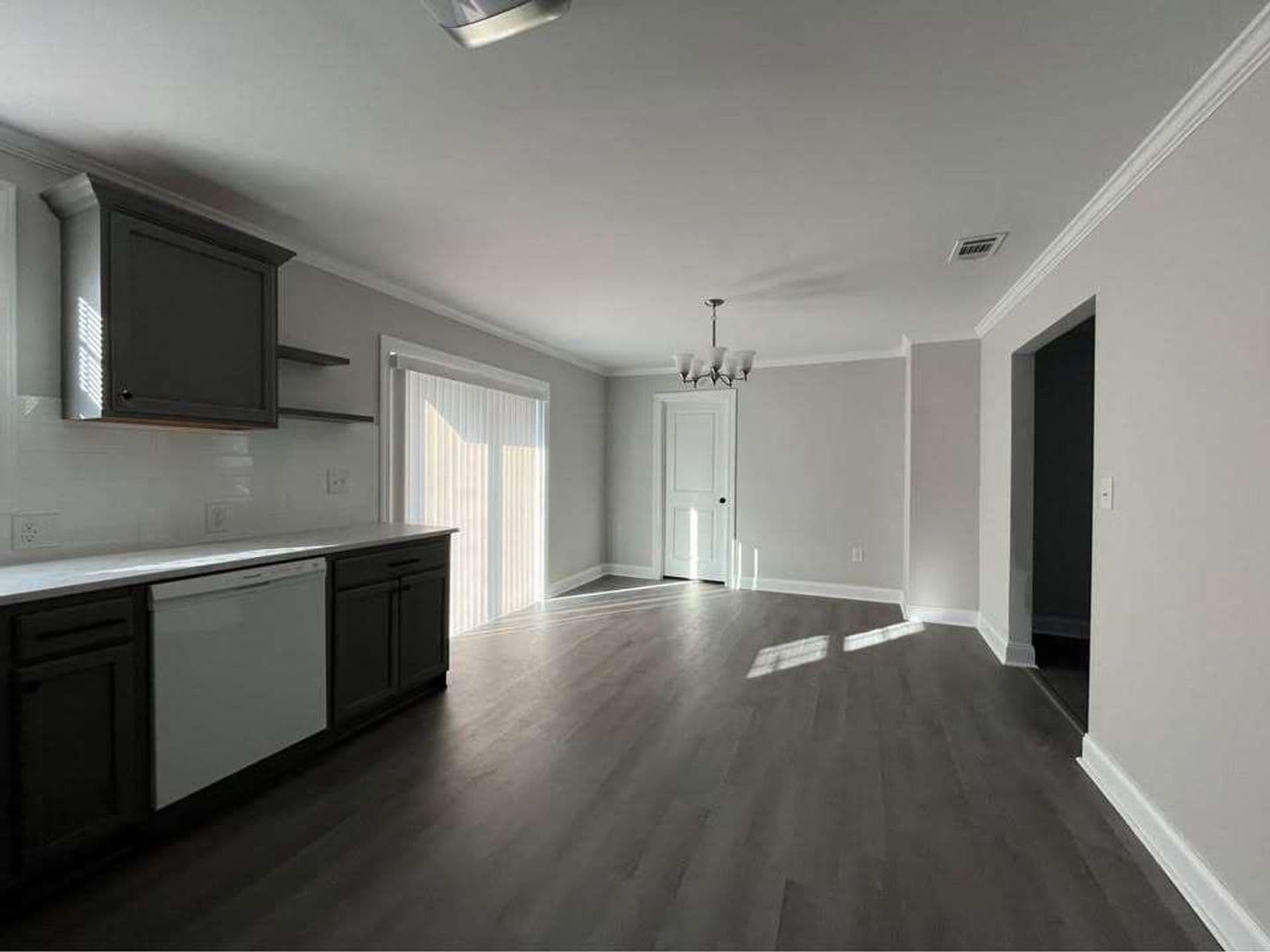 Charleston Apartment: 2143 Shrimp St  Charleston