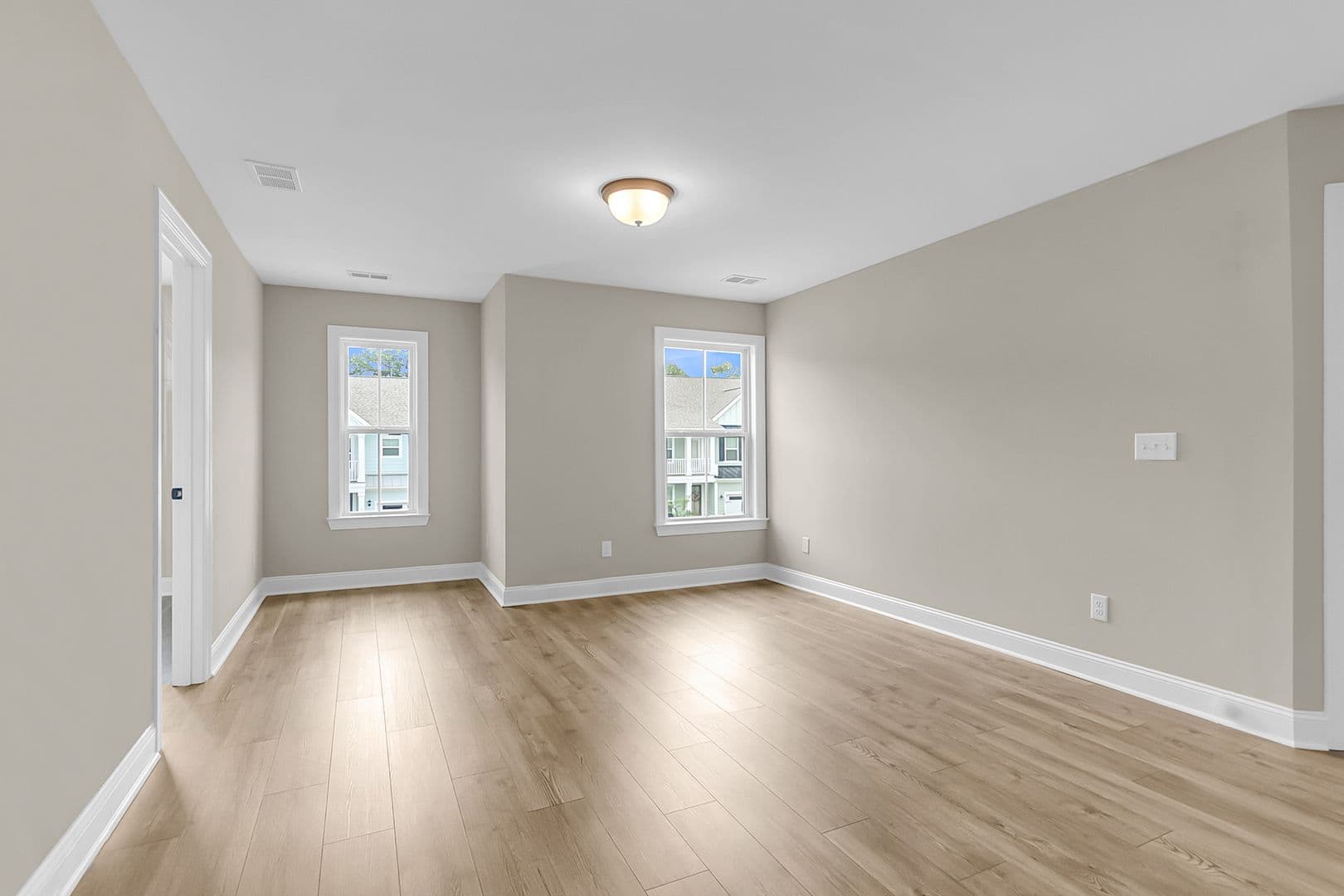 Moncks Corner House: 687 Black Pine Rd