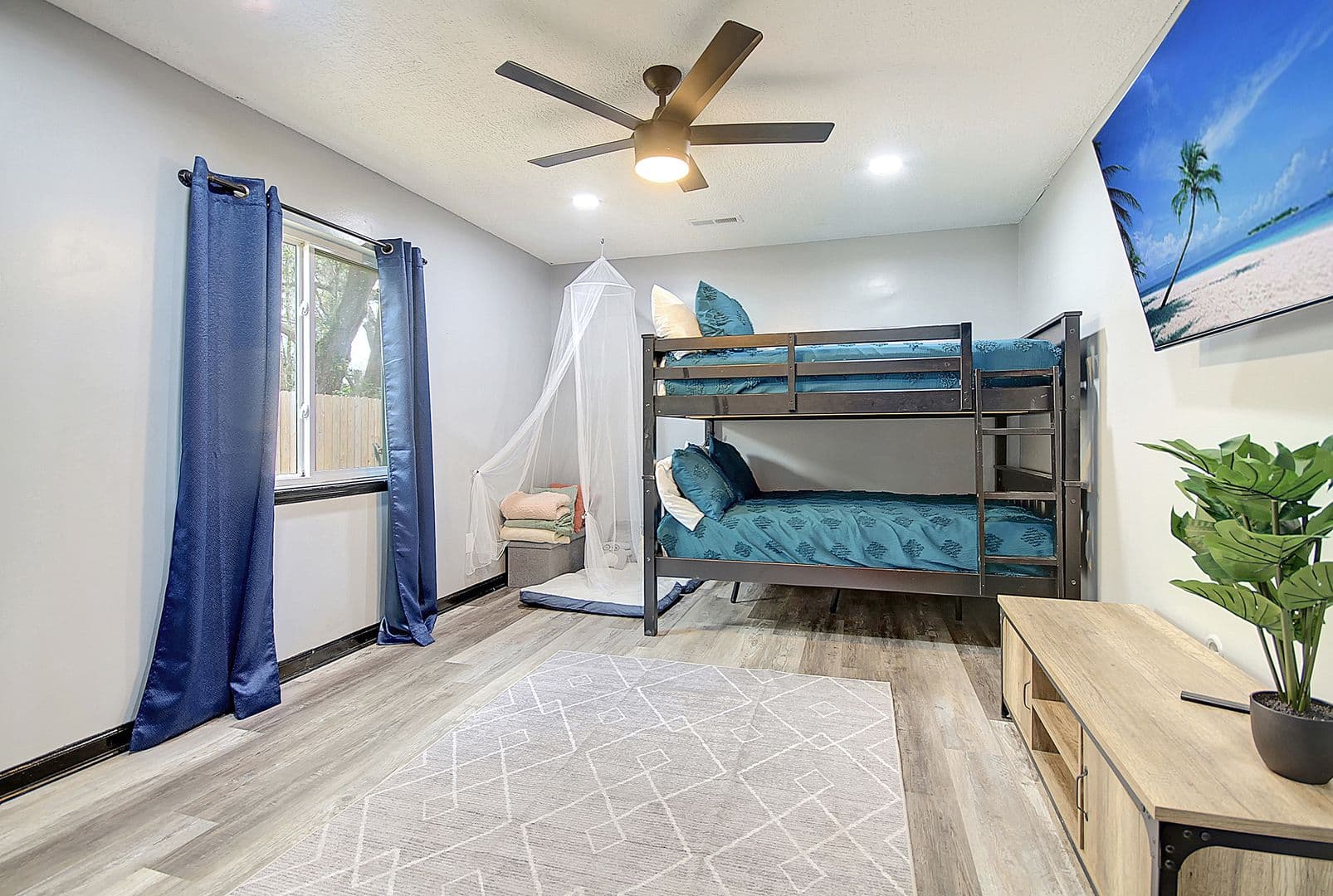Goose Creek House: 166 Commons Way