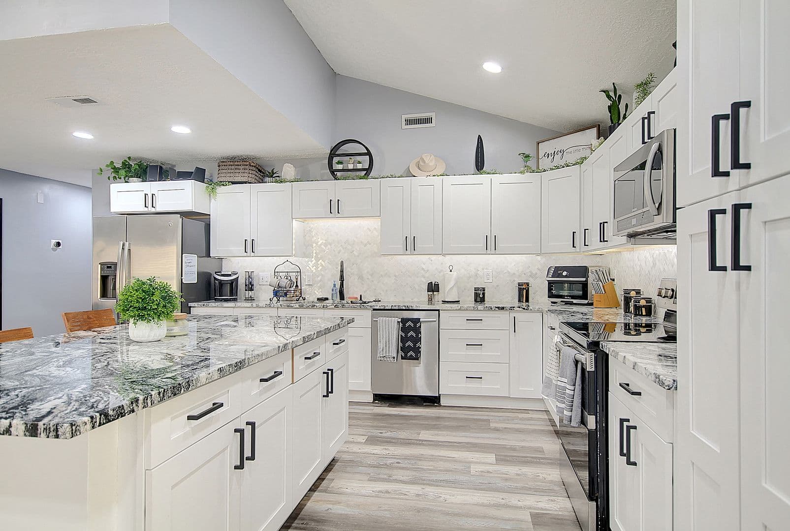 Goose Creek House: 166 Commons Way