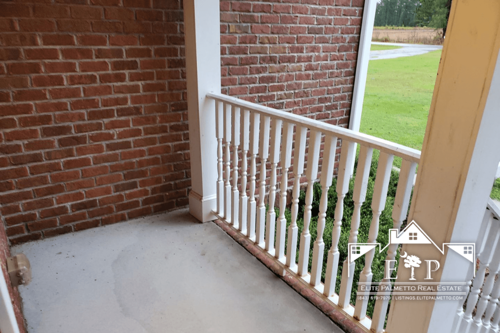 Moncks Corner House: 1520 Old Cherry Hill Rd