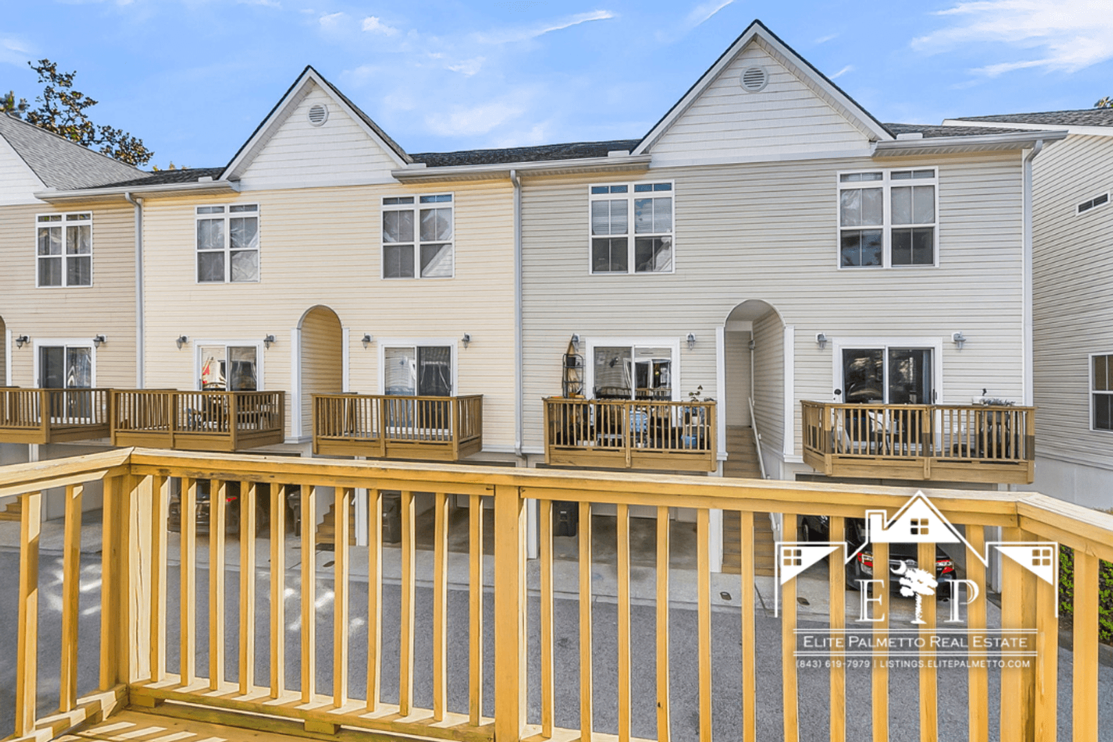 Charleston Townhome: 1815 Dogwood Rd