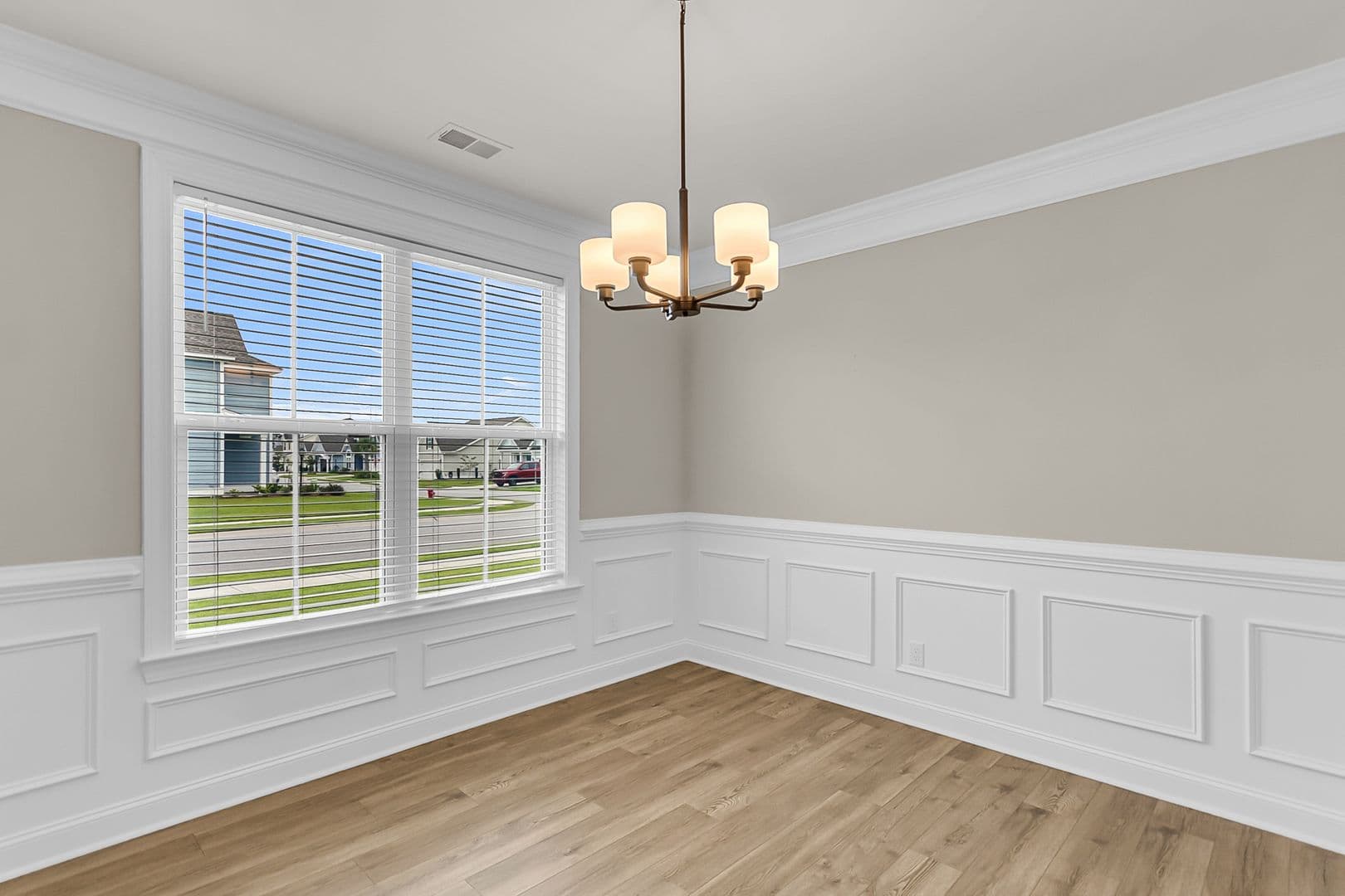 Moncks Corner House: 687 Black Pine Rd