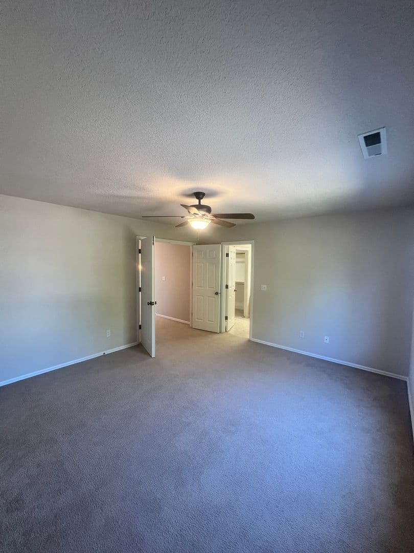 Corvallis House: 863 SE Bayshore Cir