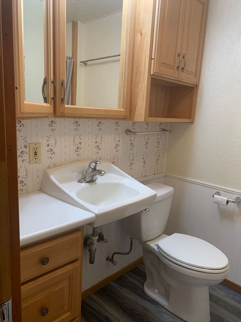 Corvallis House: 5265 SW Secher Lane