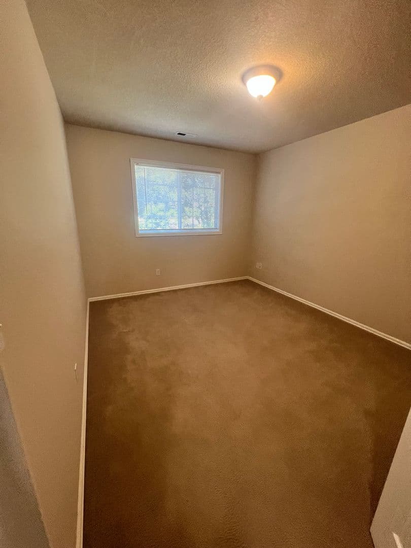 Corvallis House: 863 SE Bayshore Cir