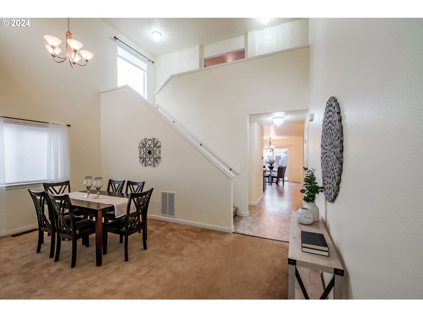 Albany House: 209 Derby Street SE