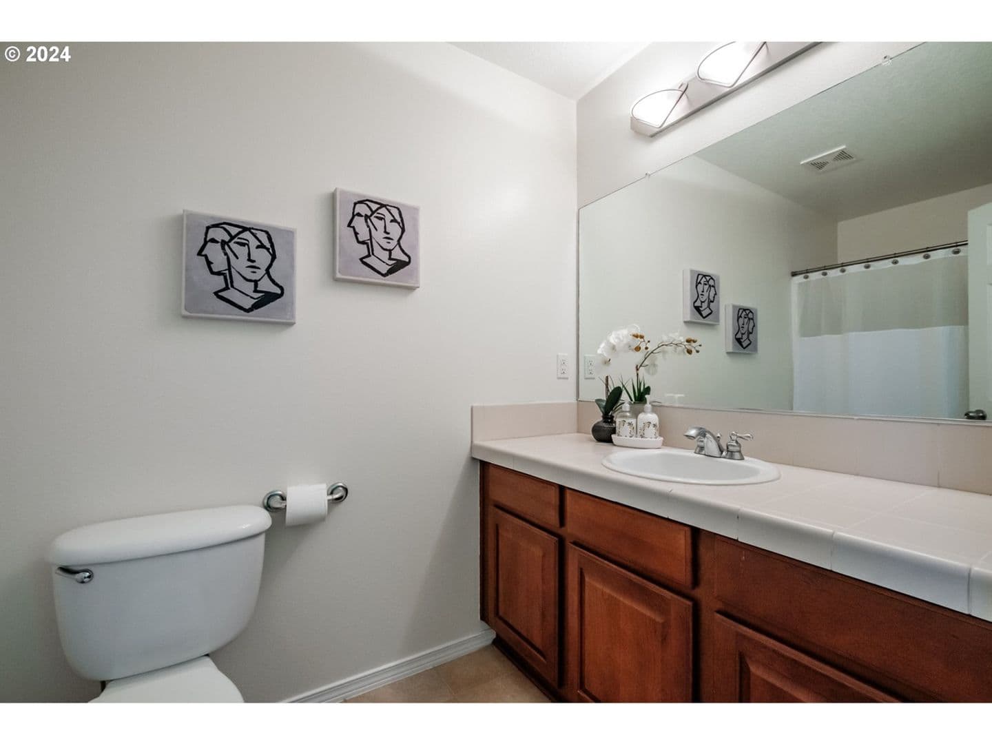 Albany House: 209 Derby Street SE