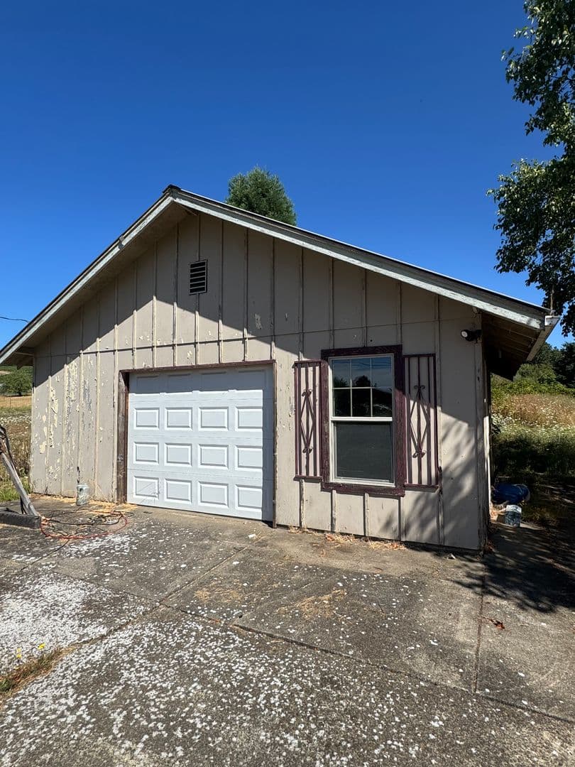 Corvallis House: 6620 NE Pettibone Dr.