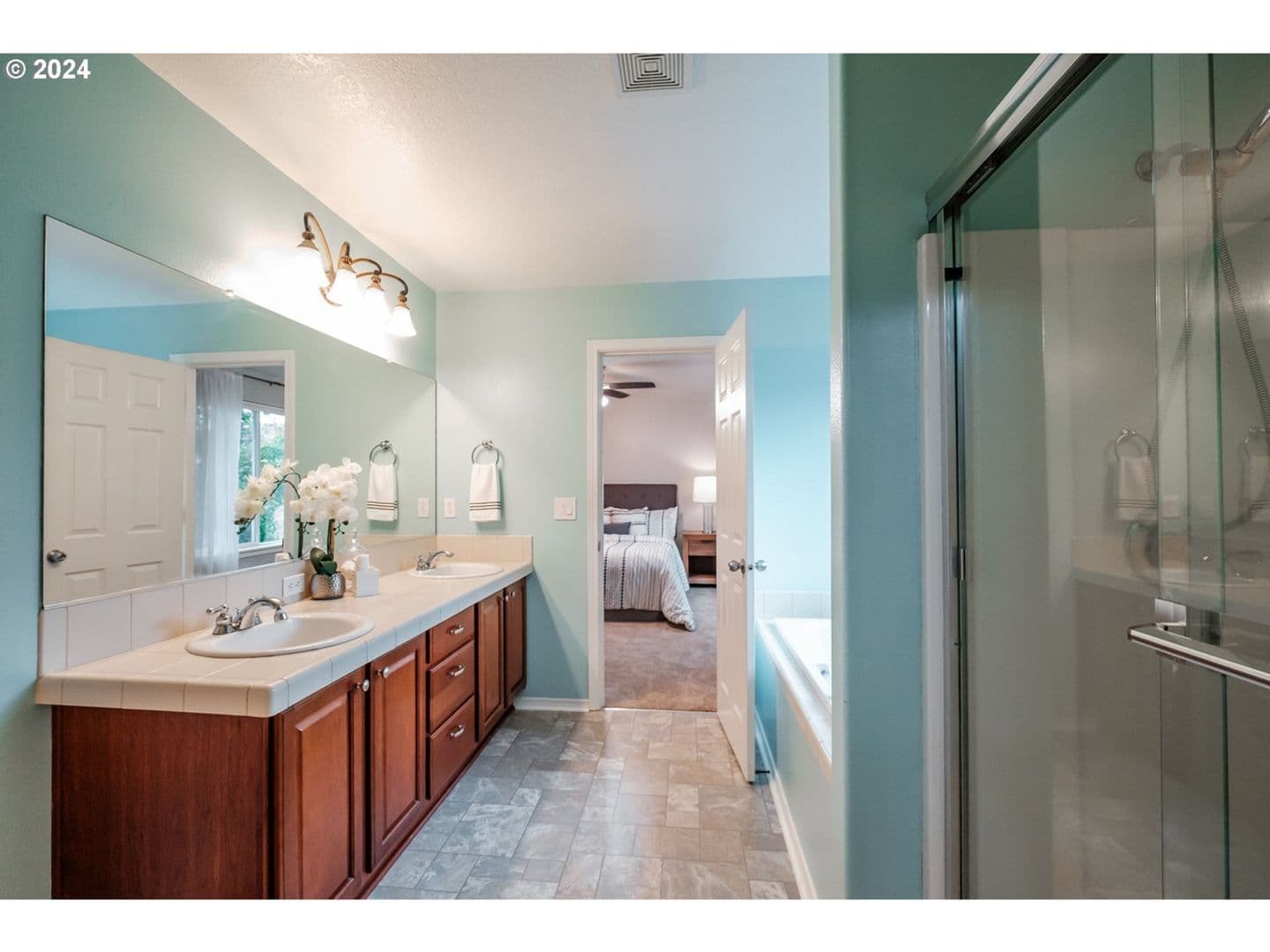 Albany House: 209 Derby Street SE