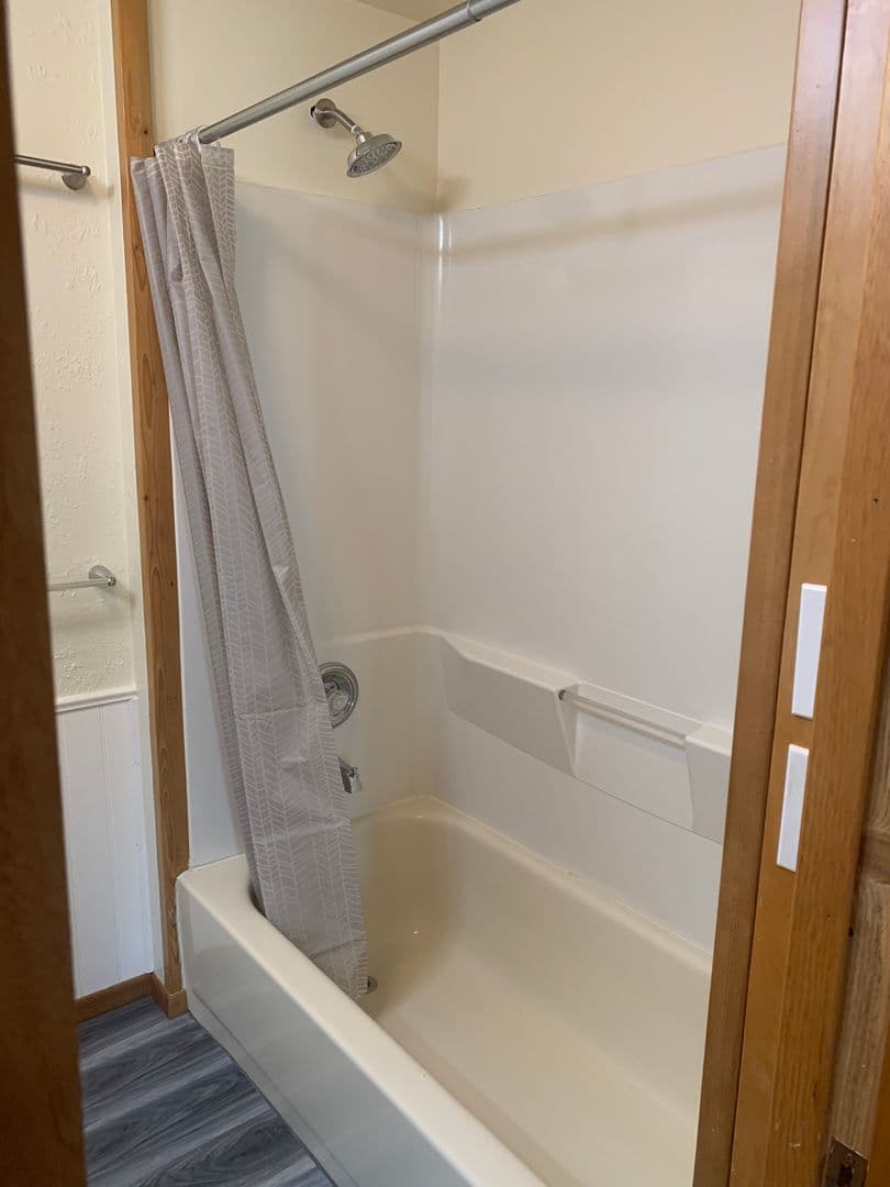 Corvallis House: 5265 SW Secher Lane