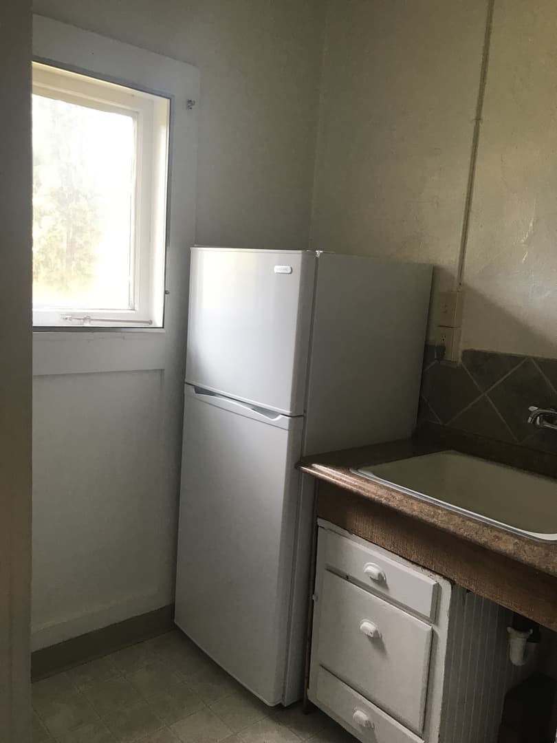 Corvallis Apartment: 146 12th St
