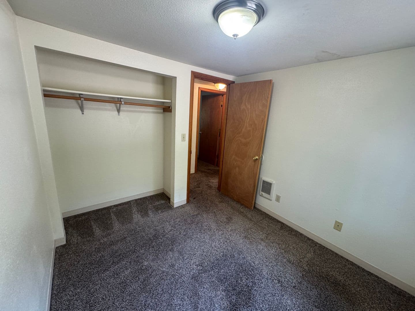 Corvallis Apartment: 820 SW Grove Street