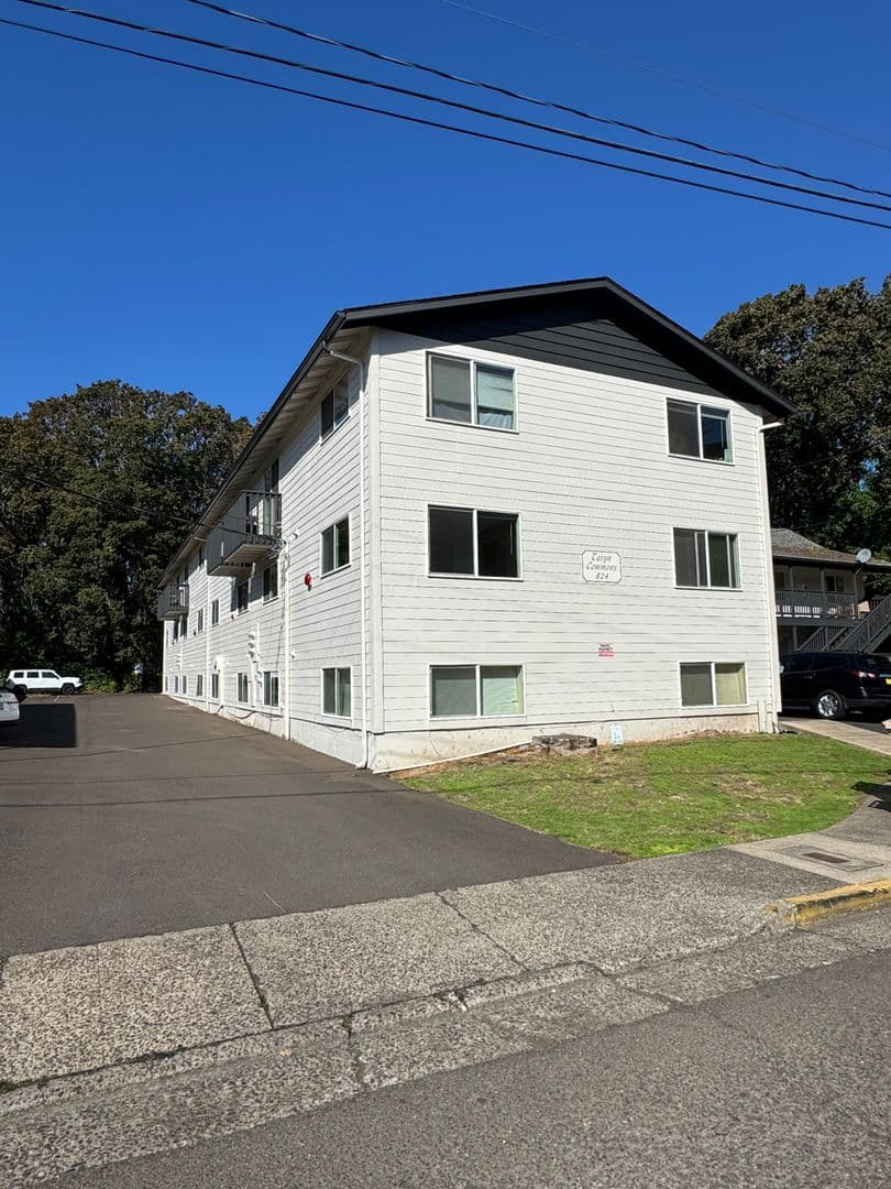 Corvallis Apartment: 824 SW Grove Street