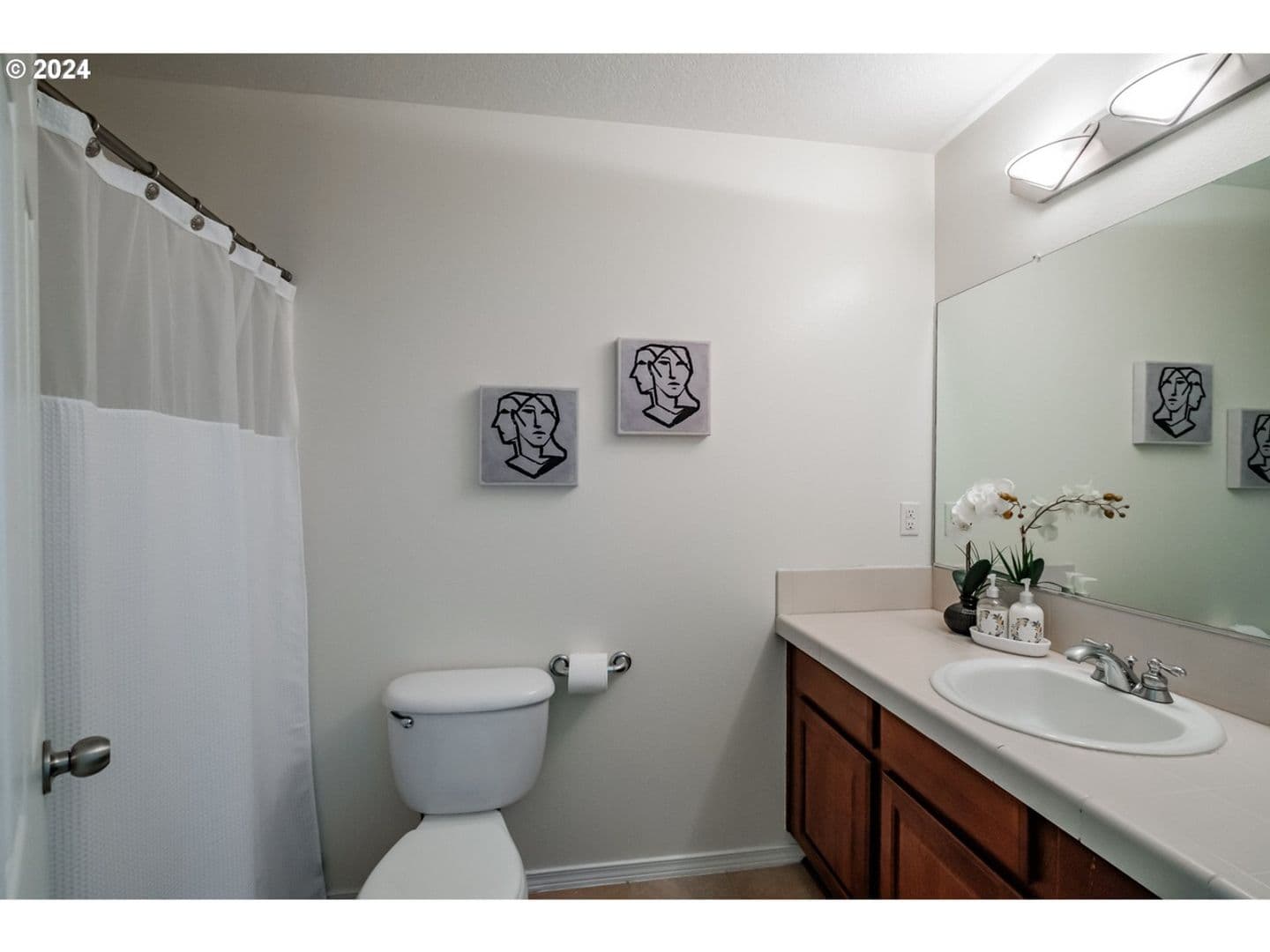 Albany House: 209 Derby Street SE