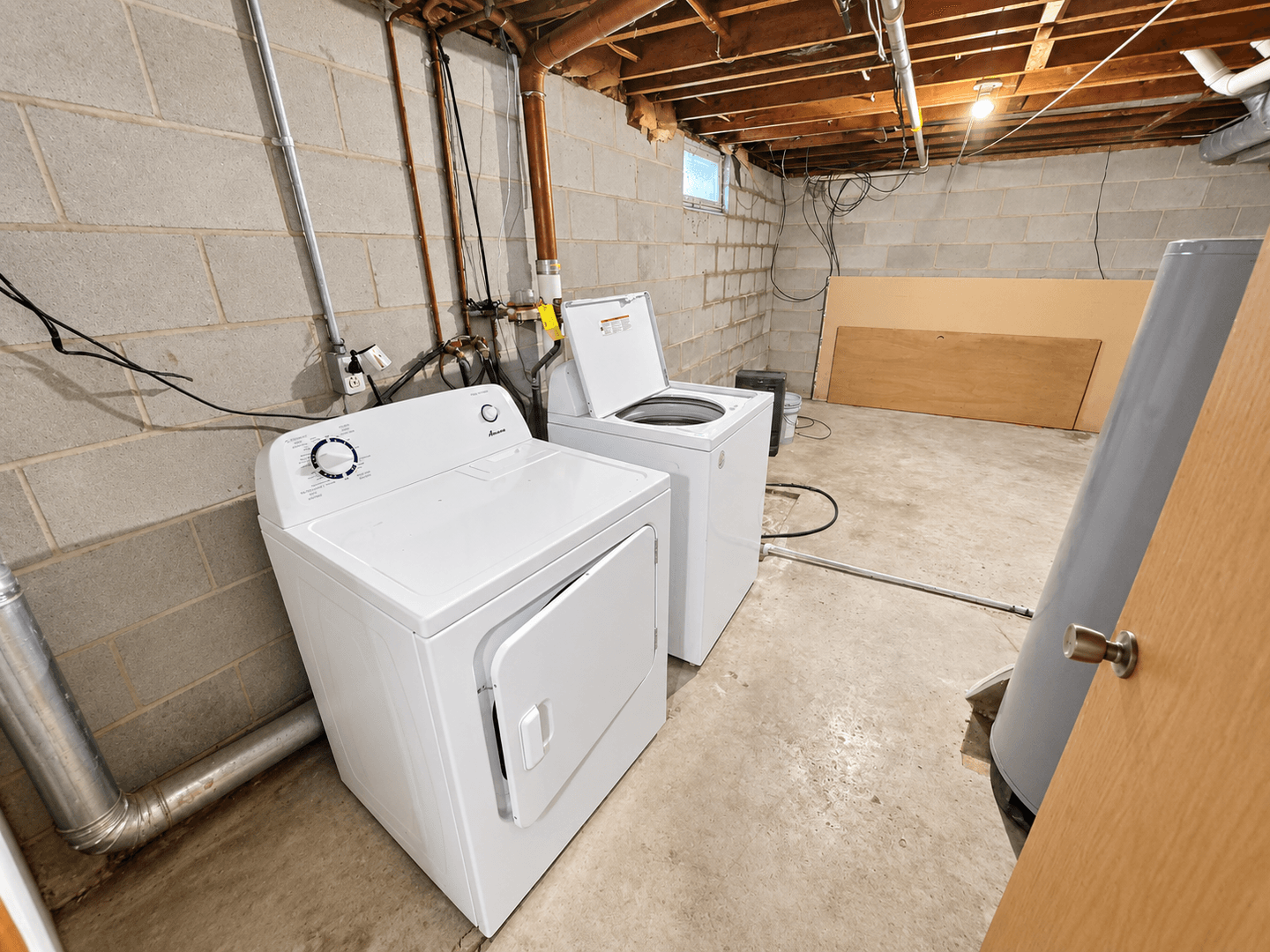 Ames Apartment: 711-713 Stanton Ave