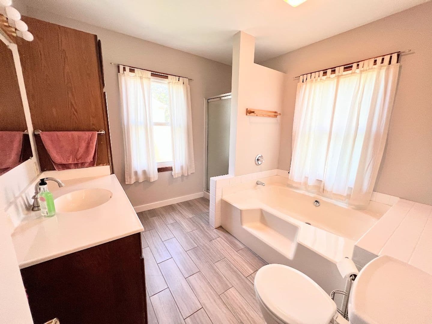 Ames House: 1220 Carroll Ave