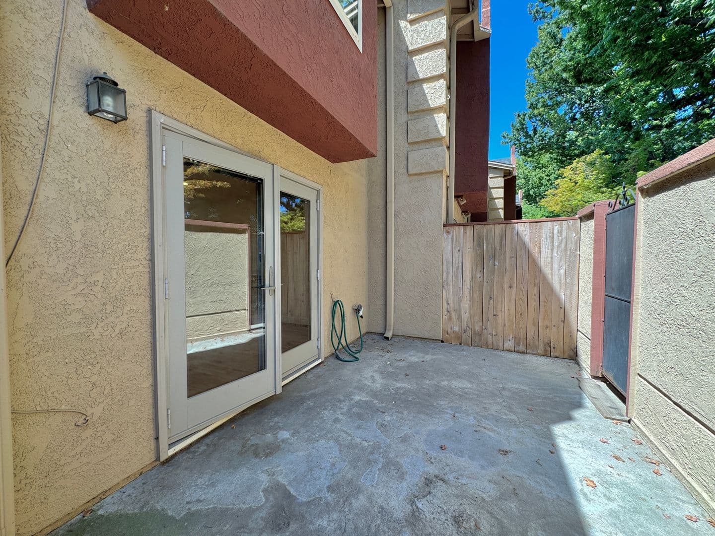 Sacramento Condo: 966 Q Street