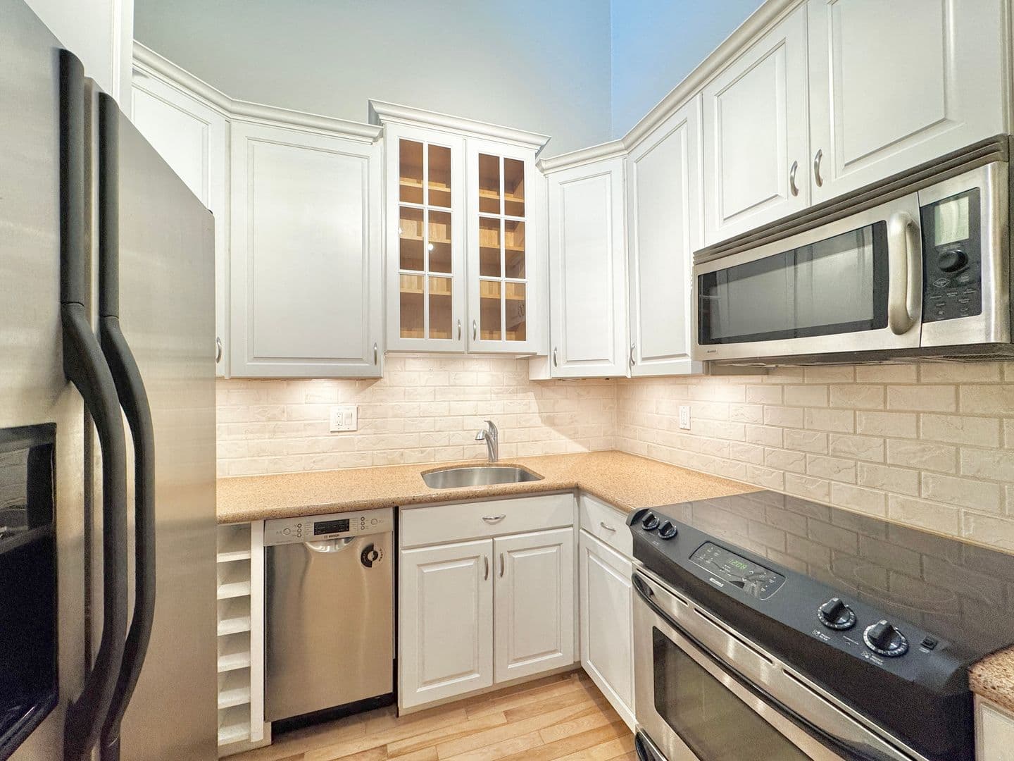 Sacramento Condo: 966 Q Street