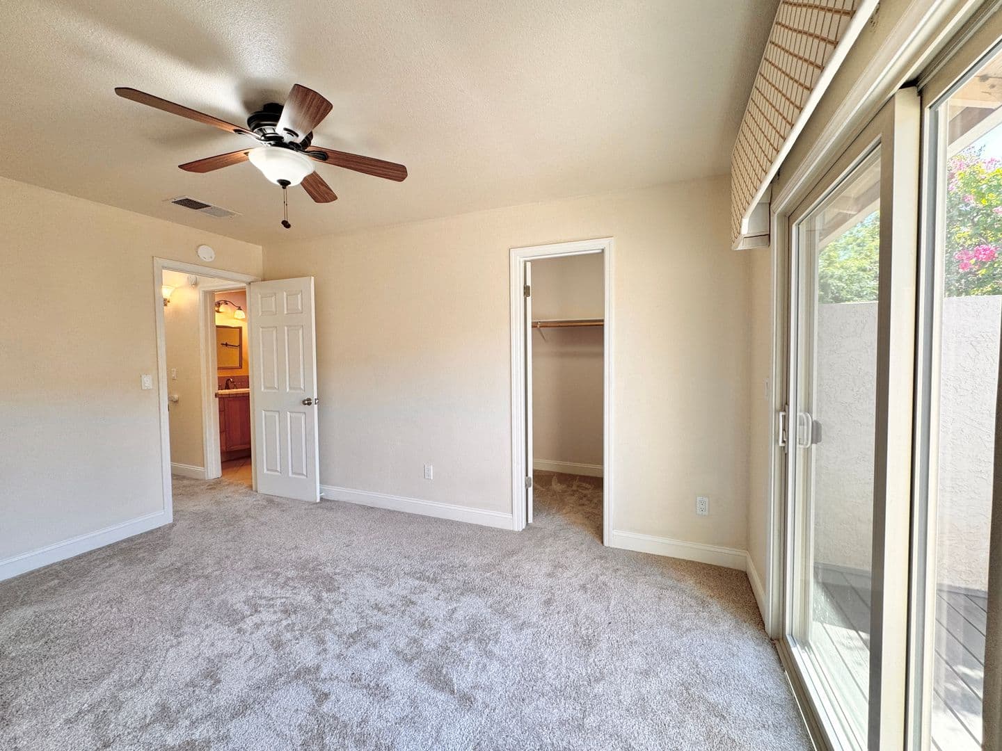 Sacramento Condo: 966 Q Street