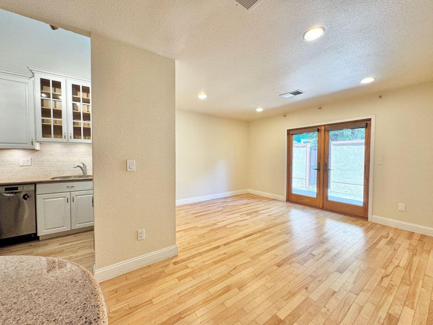 Sacramento Condo: 966 Q Street