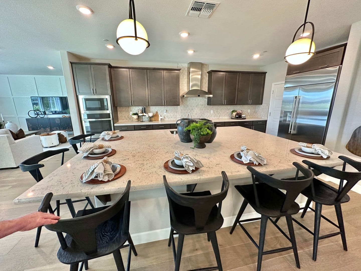 Sacramento House: 5726 Ebbshore Street