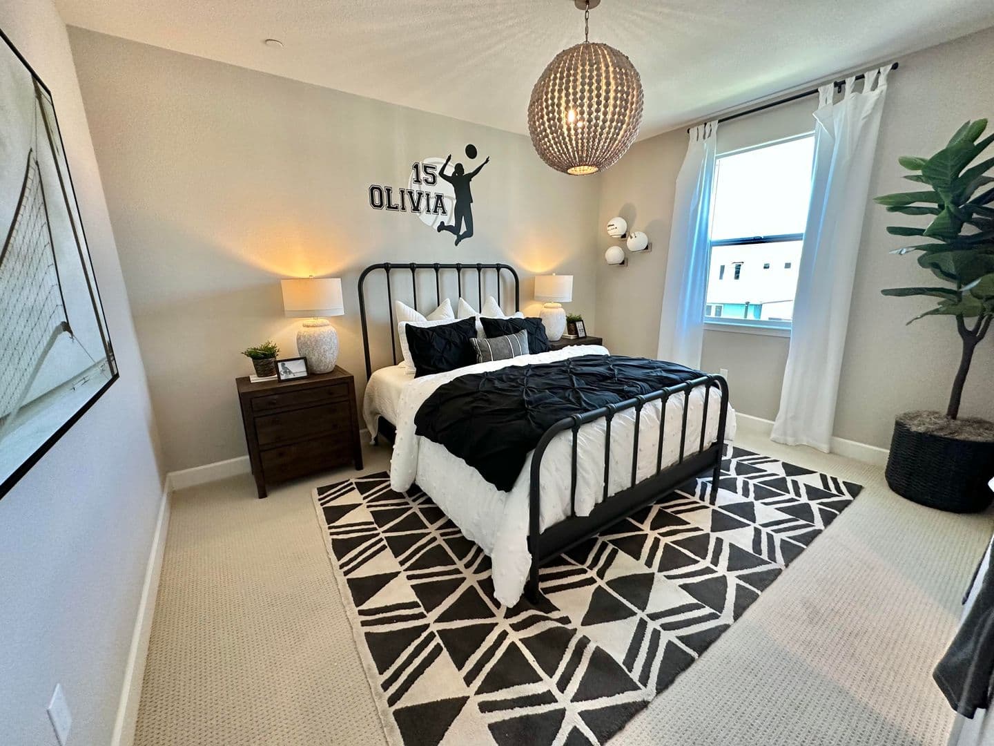 Sacramento House: 5726 Ebbshore Street