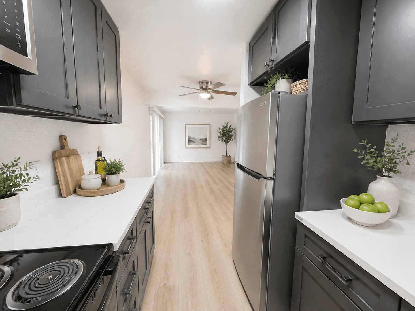 Davis Apartment: 819 Adams Terrace - Unit C