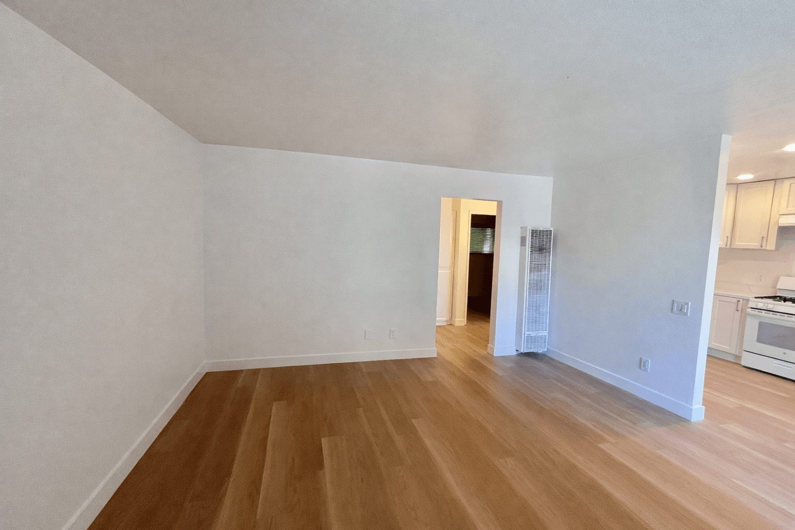 Davis House: 516 K Street, Apt C