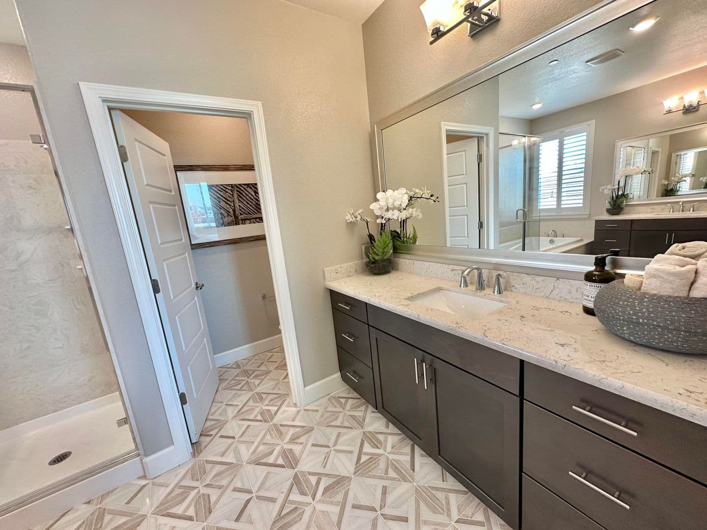 Sacramento House: 5726 Ebbshore Street