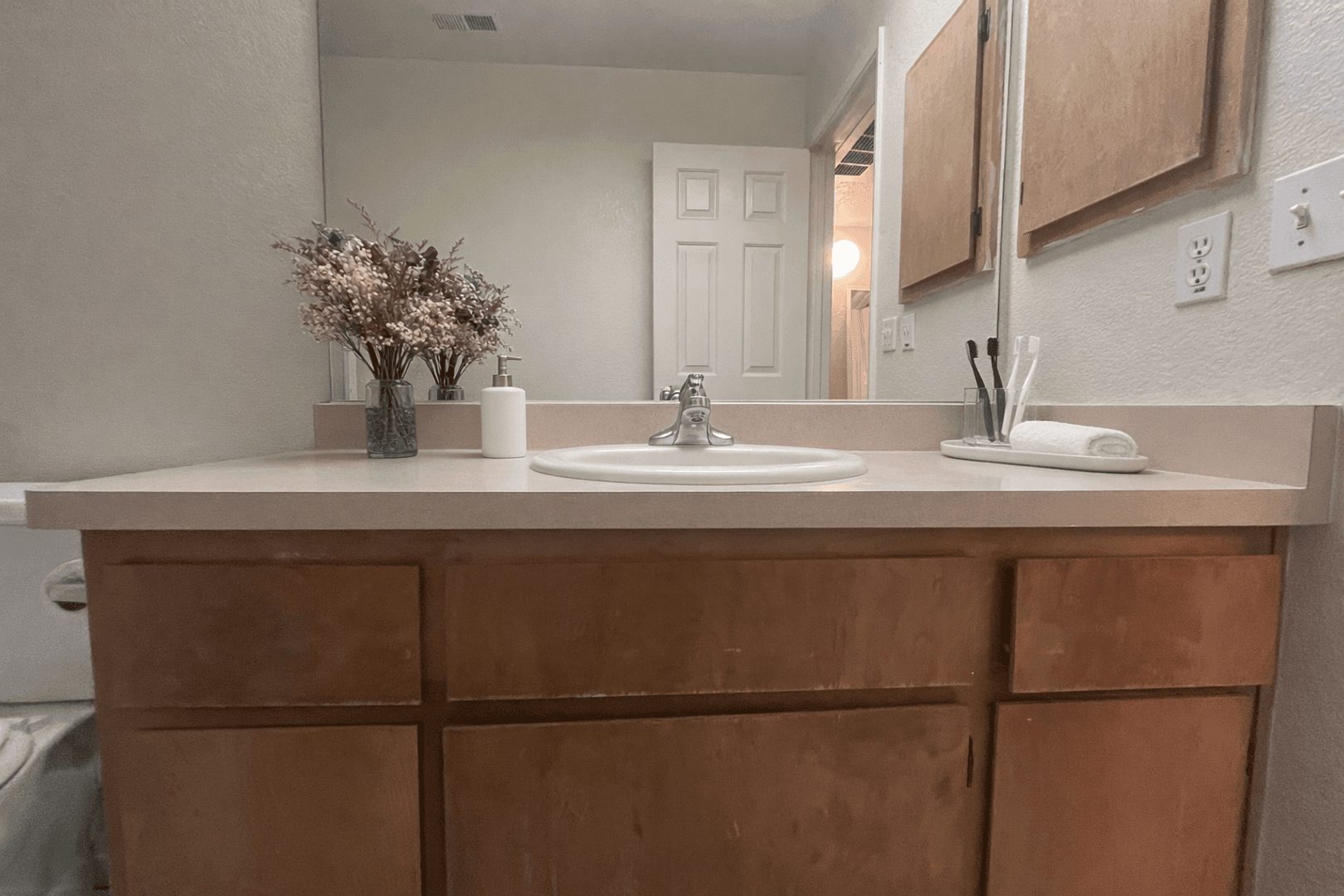 Davis Apartment: 645 Adams street