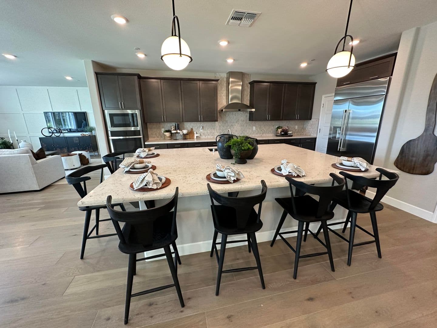 Sacramento House: 5726 Ebbshore Street