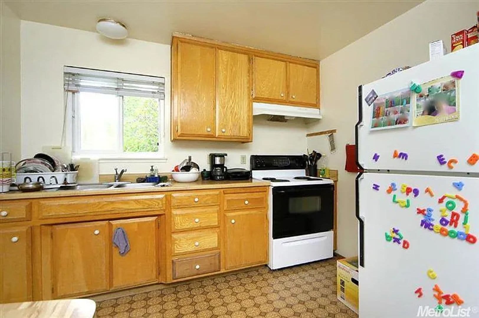 Davis Apartment: 635 Adams St