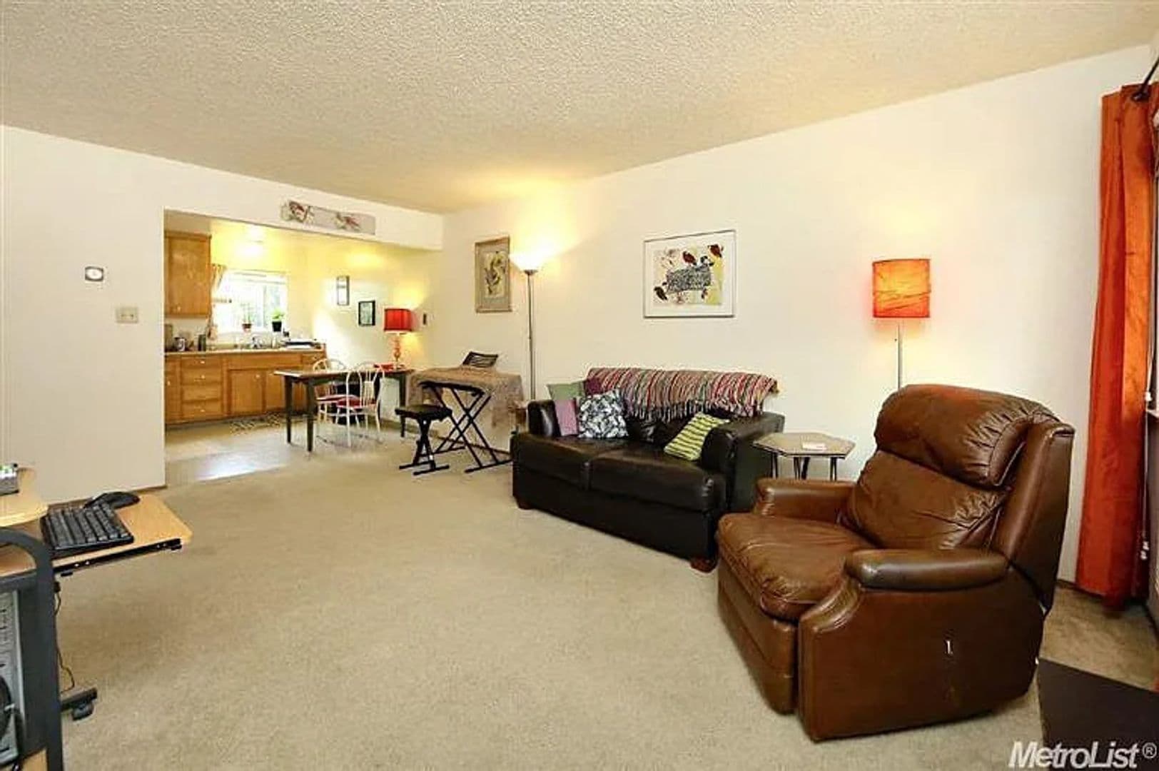 Davis Apartment: 635 Adams St