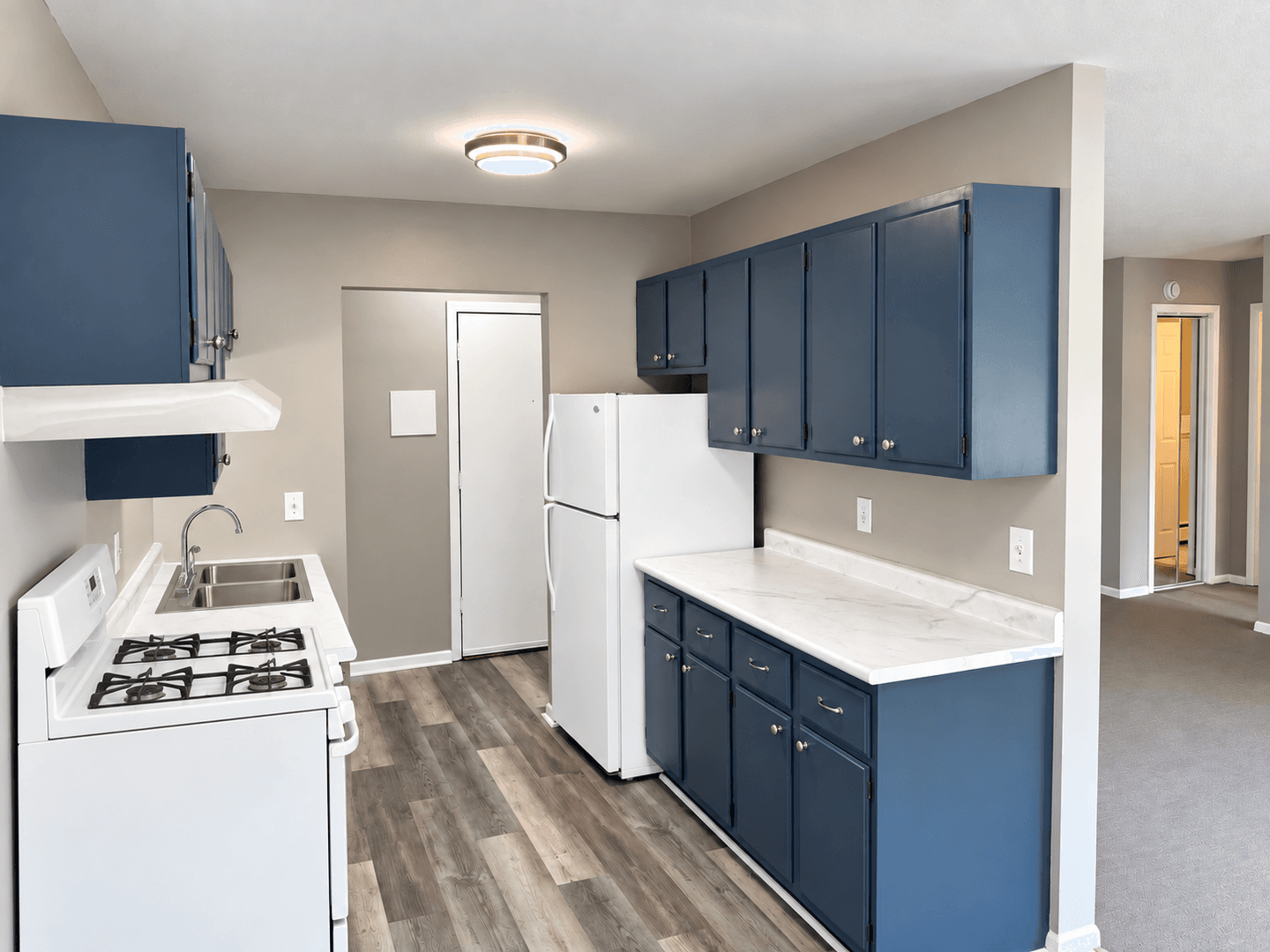Minneapolis Apartment: 3753 Girard Ave N