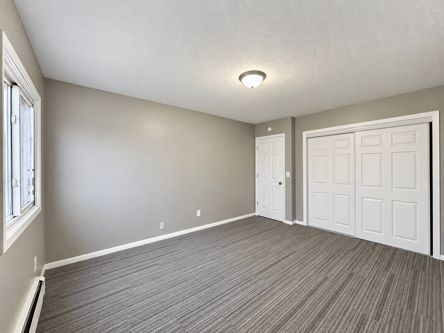 Minneapolis Apartment: 3753 Girard Ave N