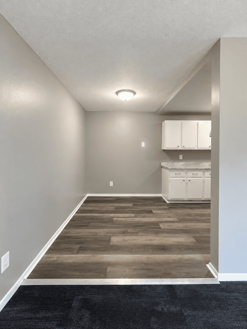 Minneapolis Apartment: 3753 Girard Ave N