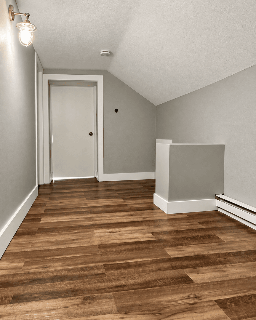 St. Paul Apartment: 1021 Hudson Rd