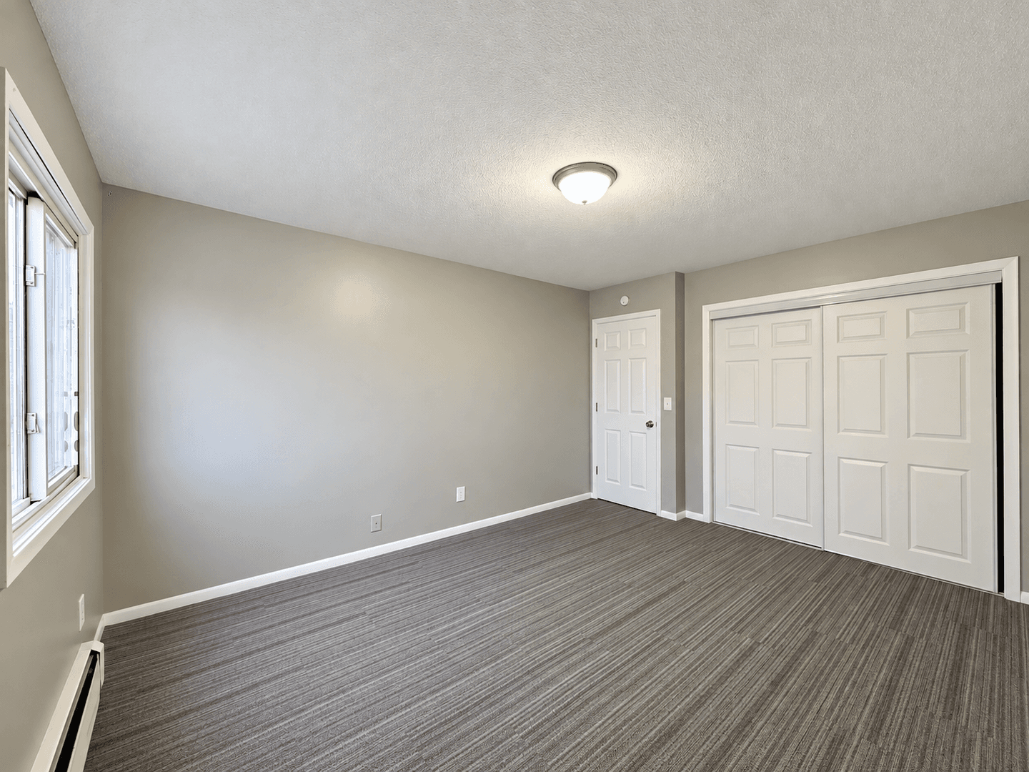Minneapolis Apartment: 3753 Girard Ave N