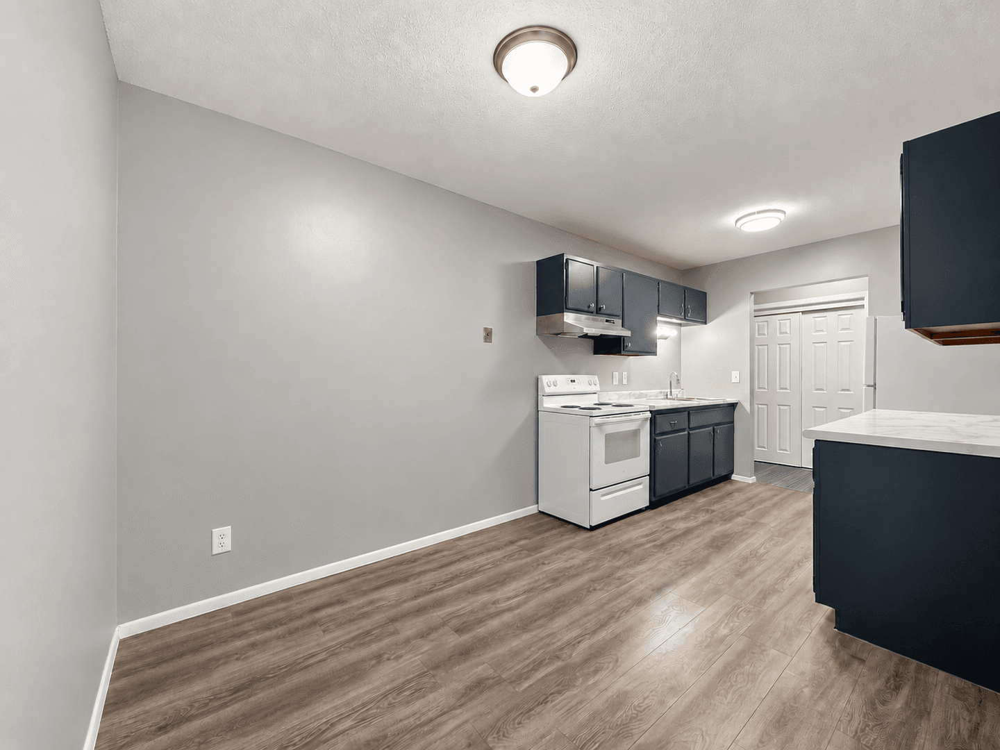 Minneapolis Apartment: 3753 Girard Ave N