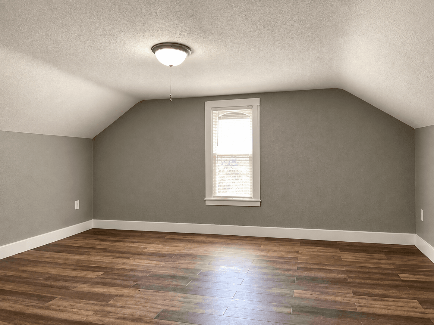 St. Paul Apartment: 1021 Hudson Rd