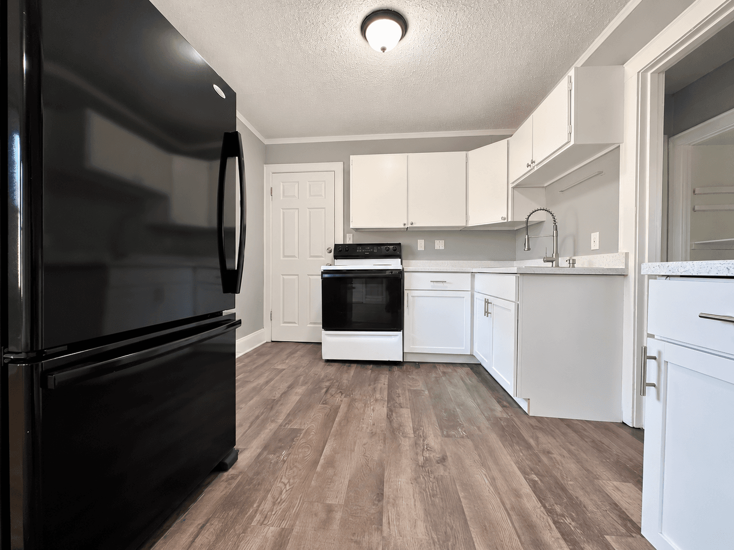 Minneapolis Apartment: 1115 33rd Ave N
