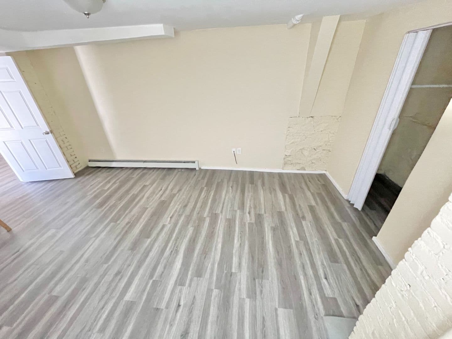 Waterbury Apartment: 125 Hillside Ave
