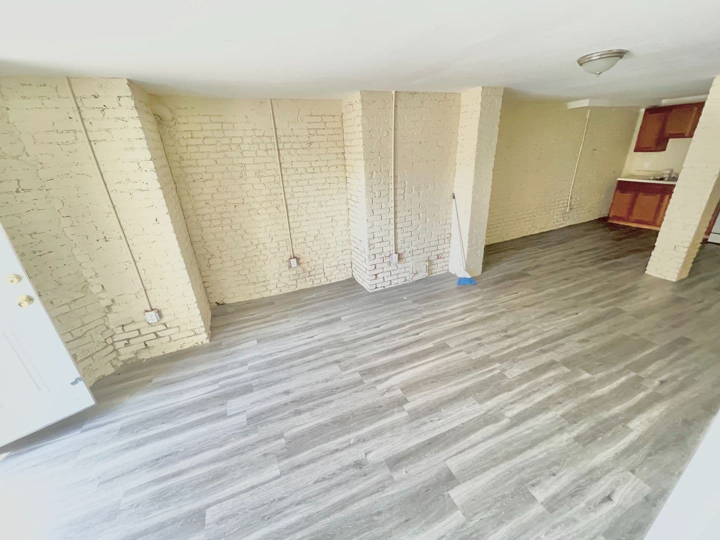 Waterbury Apartment: 125 Hillside Ave