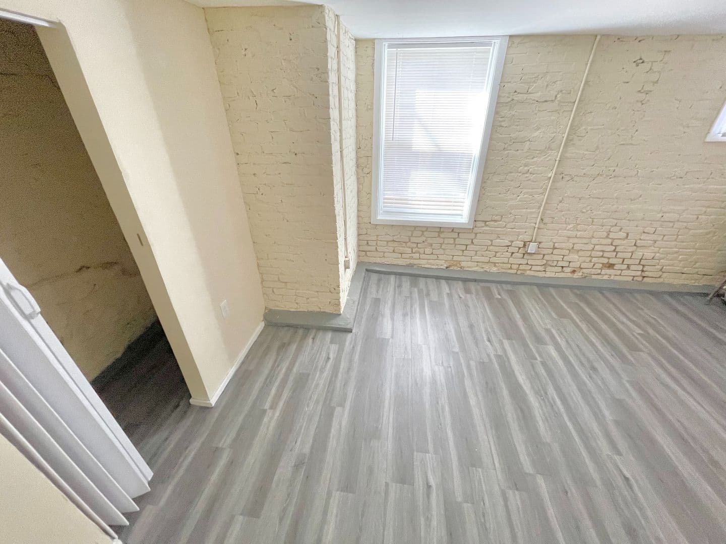 Waterbury Apartment: 125 Hillside Ave