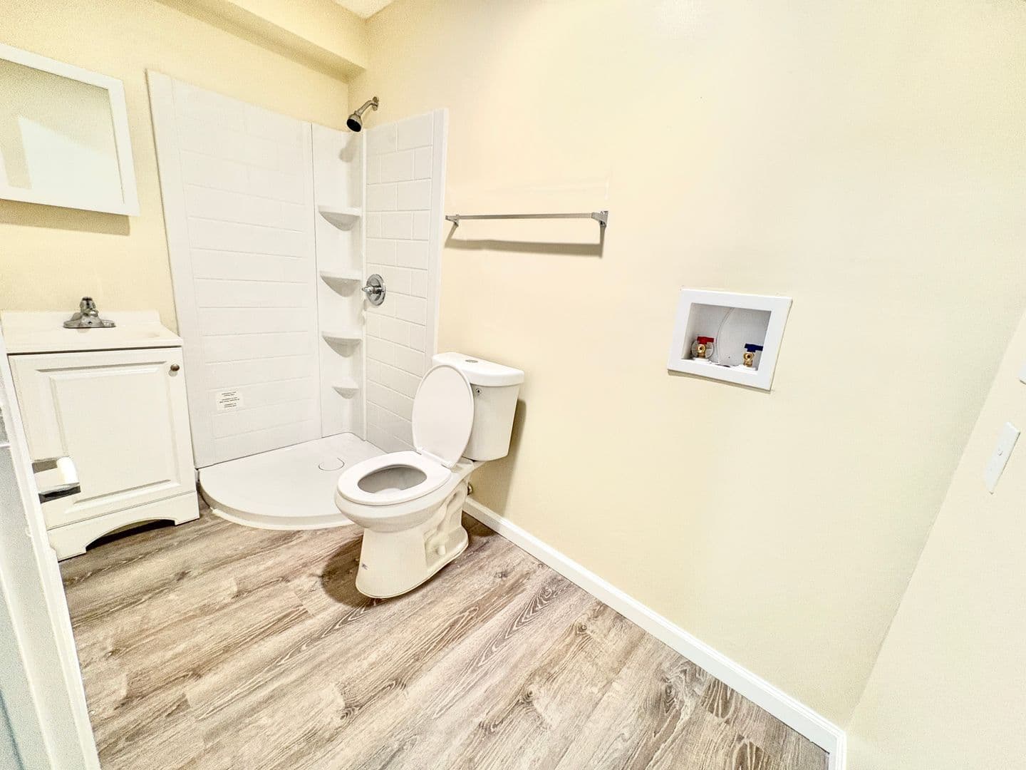 Waterbury Apartment: 133 West Main St