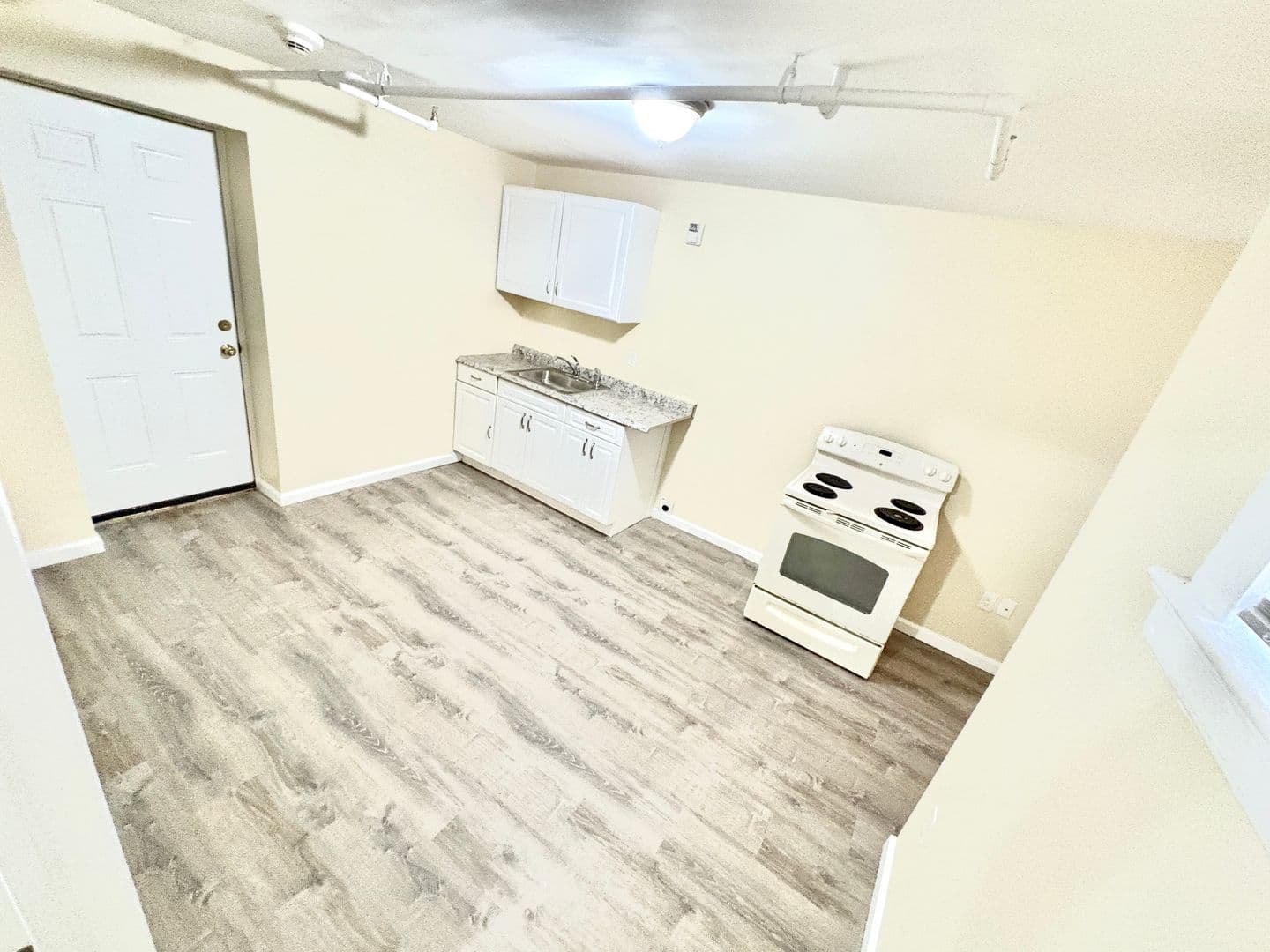 Waterbury Apartment: 133 West Main St