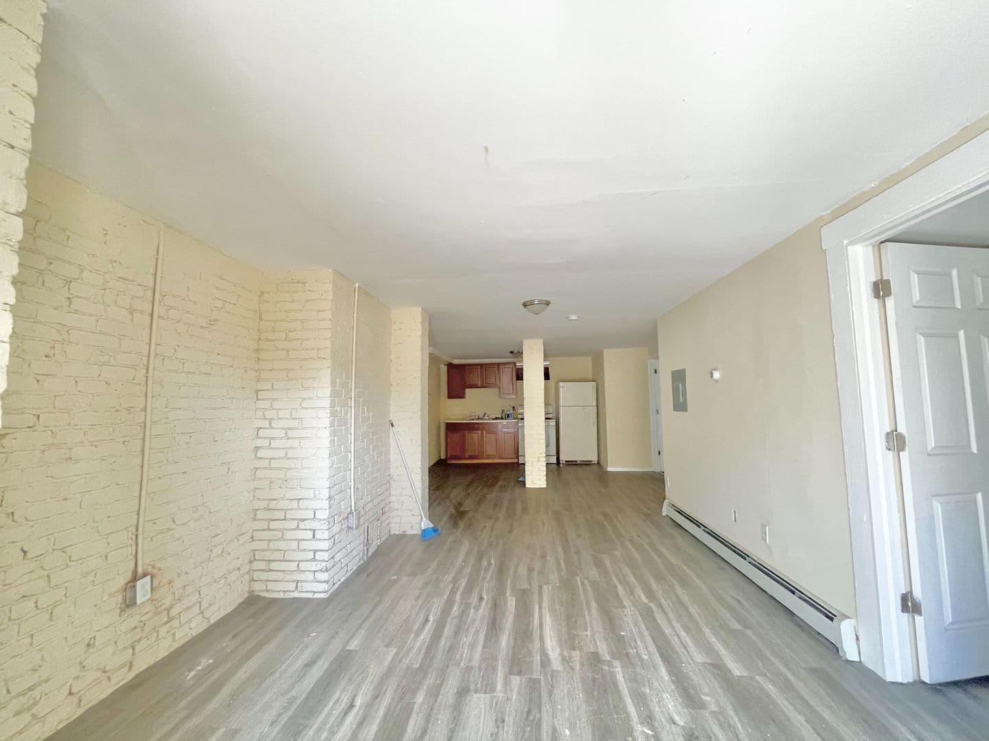 Waterbury Apartment: 125 Hillside Ave