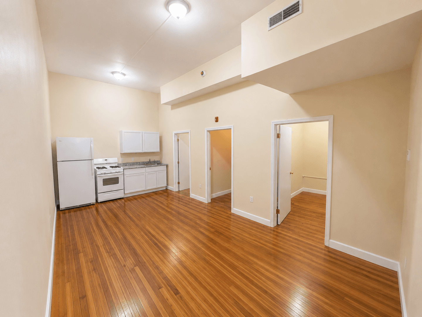 Waterbury Apartment: 105 Bank St