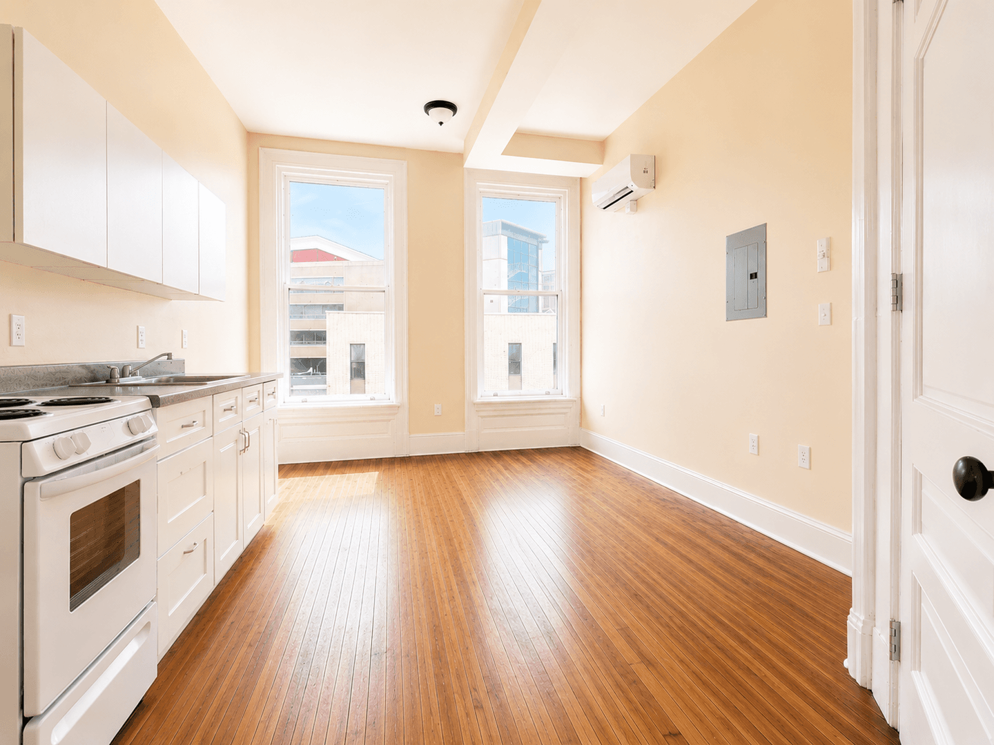 Waterbury Apartment: 105 Bank St